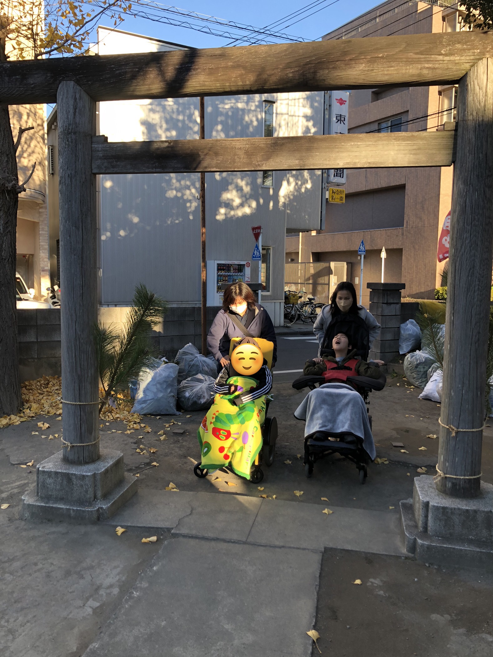 まずは鳥居の前で一礼<(_ _)>